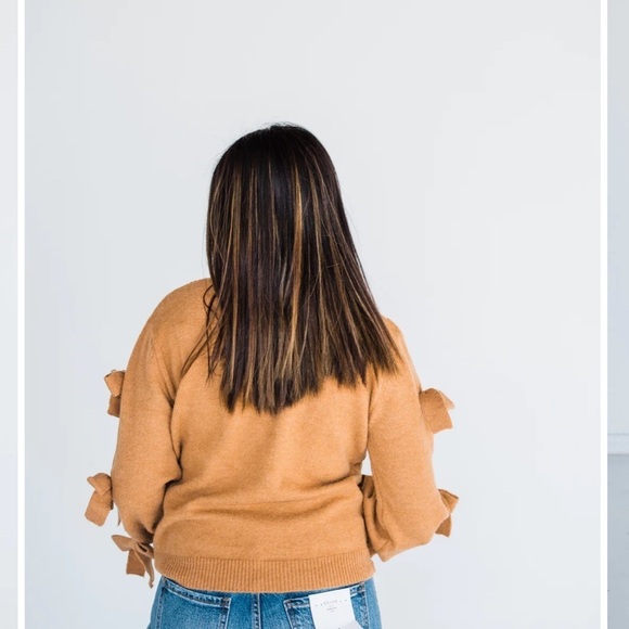 Molly Bracken Bow sleeve cable knit sweater - Picture 7 of 8